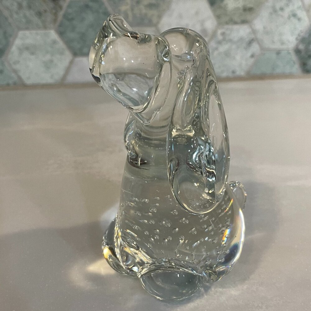 Art Glass Hound Dog With Controlled BubblesGlass Paperweight